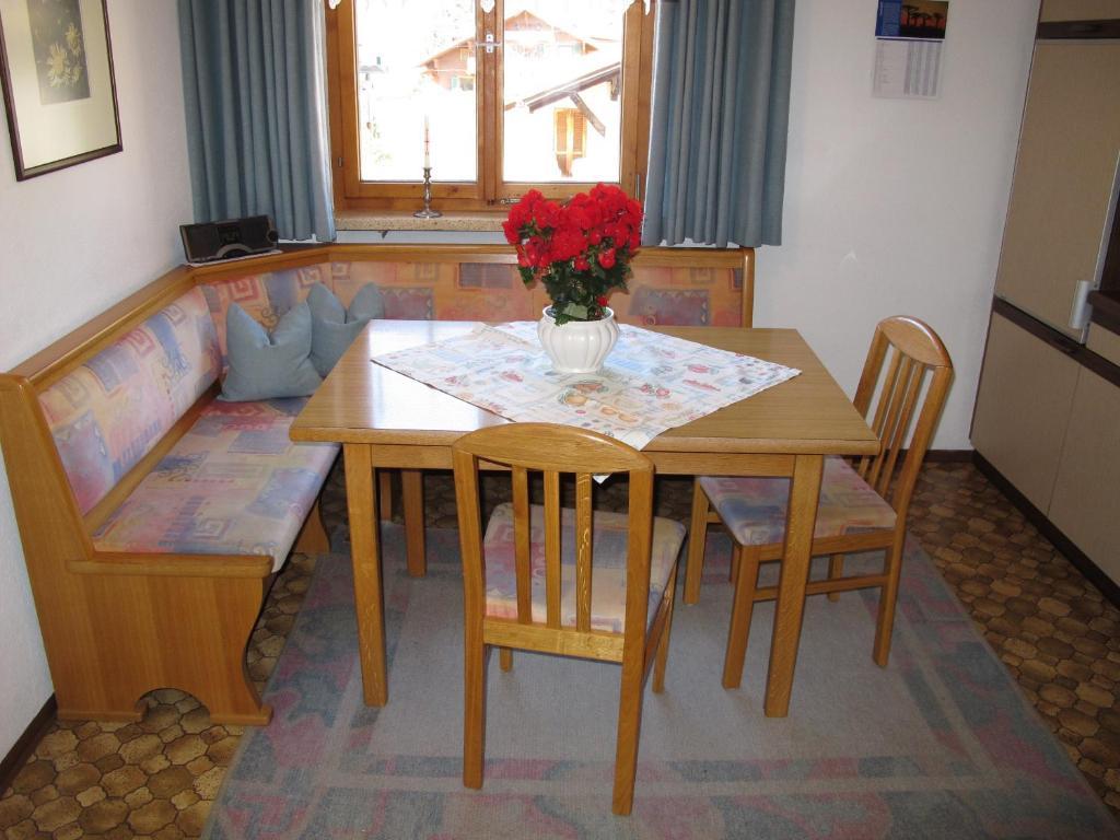 Haus Tschofen Apartment Schruns Phòng bức ảnh